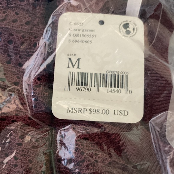 Free People H2O Sheer Knit Top Size Crewneck Pullover Long Sleeve Garnet Large - Picture 9 of 9